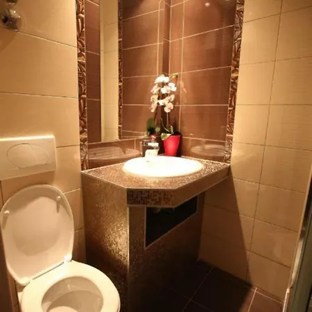 Iron Gates Appartement *