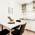 Iron Gates Apartment