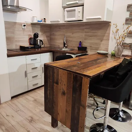 Iron Gates Apartamento *