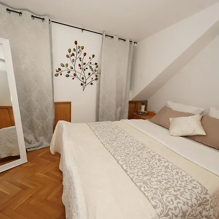 Iron Gates Apartamento